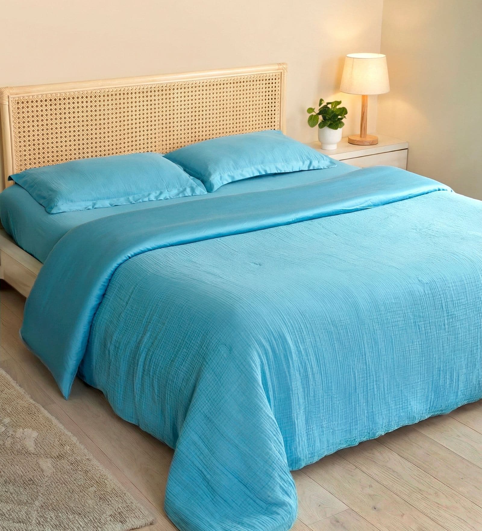 Blue Muslin 4 Layer King Duvet With Tulip Embroidery