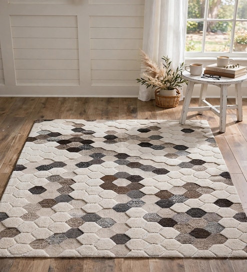 Beige Wool And Cotton 5 X 8 Ft Hand Tufted Carpet