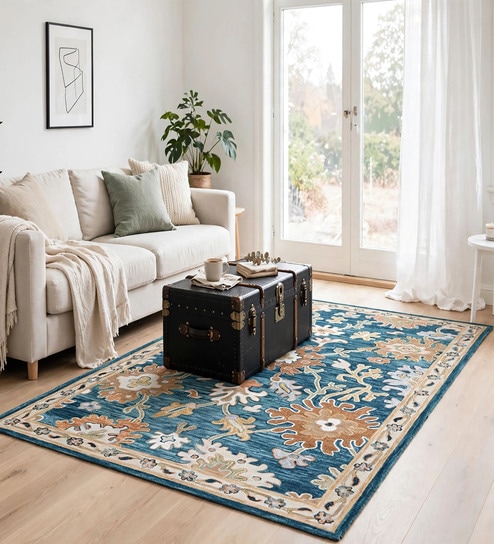 Blue Floral Wool And Cotton 5 X 8 Ft Hand Tufted Carpet