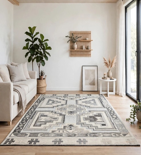 White Geometric Wool And Cotton 5 X 7 ft Hand Tufted Carpet