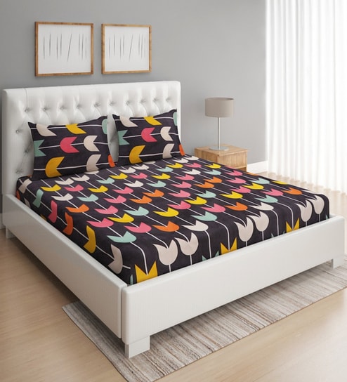 Multicolour Geometric 144 TC Microfiber Double Sized Bedsheet With 2 Pillow Covers
