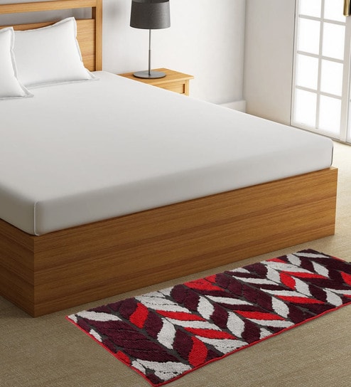 Red And Maroon Microfiber 55 x 22 Inches Machine Made Floor Runner
