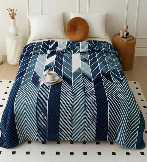 Multicolor Wool Abstract 330 GSM Double Bed woolen blanket