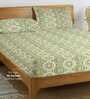 Green Abstract 250 TC Cotton King Fitted Bedsheet with 2 Pillow Covers