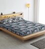 Multicolor Geometric 300 TC Cotton Blend King Sized Bedsheet With 2 Pillow Covers
