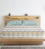 Multicolor Geometric 300 TC Cotton Blend King Sized Bedsheet With 2 Pillow Covers