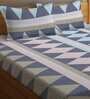 Multicolor Geometric TC 210 Polycotton King Sized Bedsheet With 2 Pillow Covers
