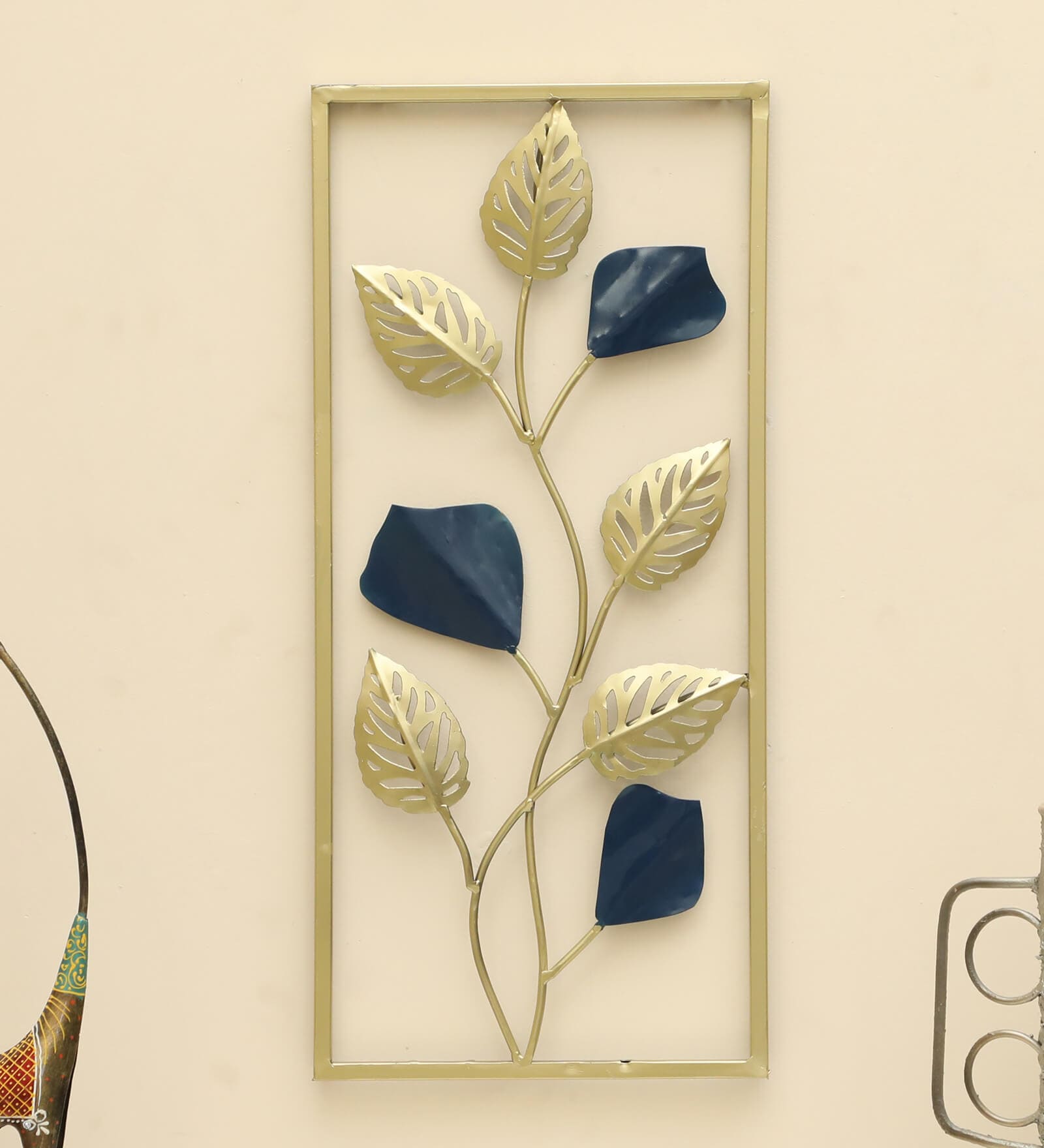 Namons Rectangular Leaf Wall Hanging