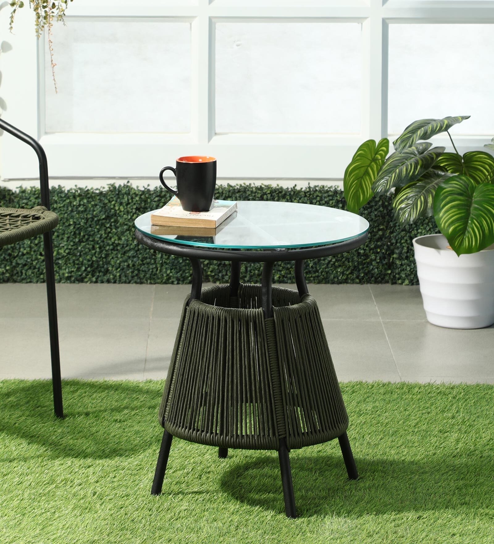 Naomi Metal Outdoor Coffee Table in Green & Black Finish