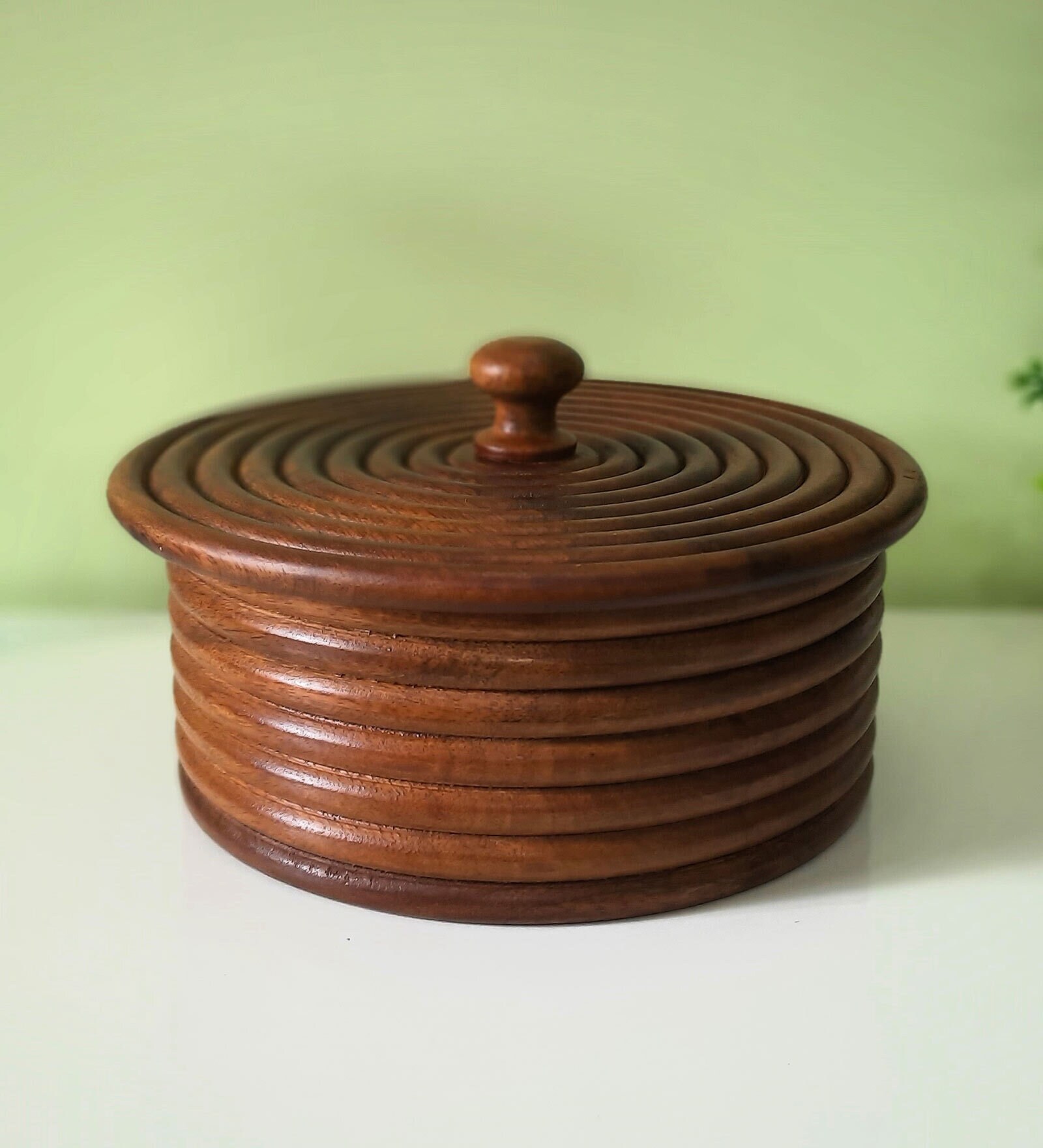 Natural Brown 1 Ltr Handpainted  wood  Casserole