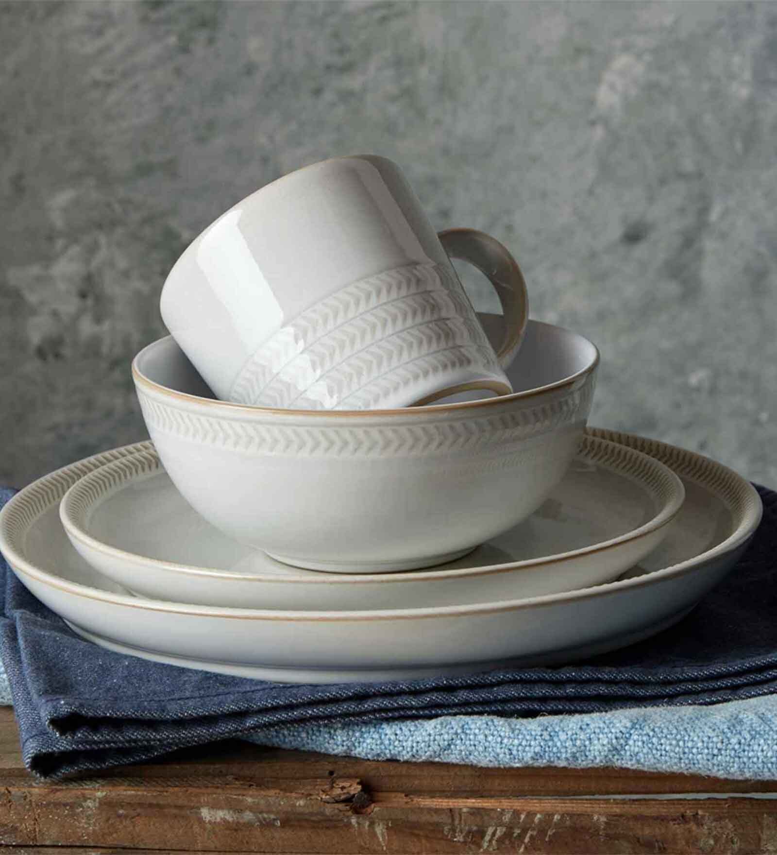 Denby Natural Canvas  White 730 Ml Stoneware 1 Pc  Serving Bowl