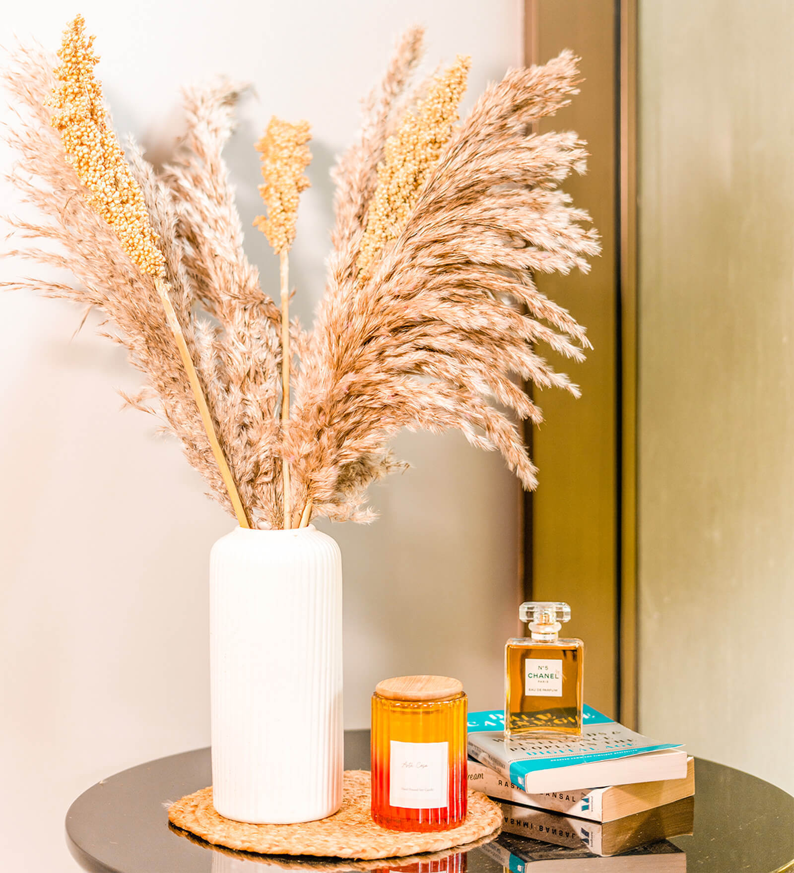 Natural Elegance Dried Flower 5 Pampas and 3 Corn Stems