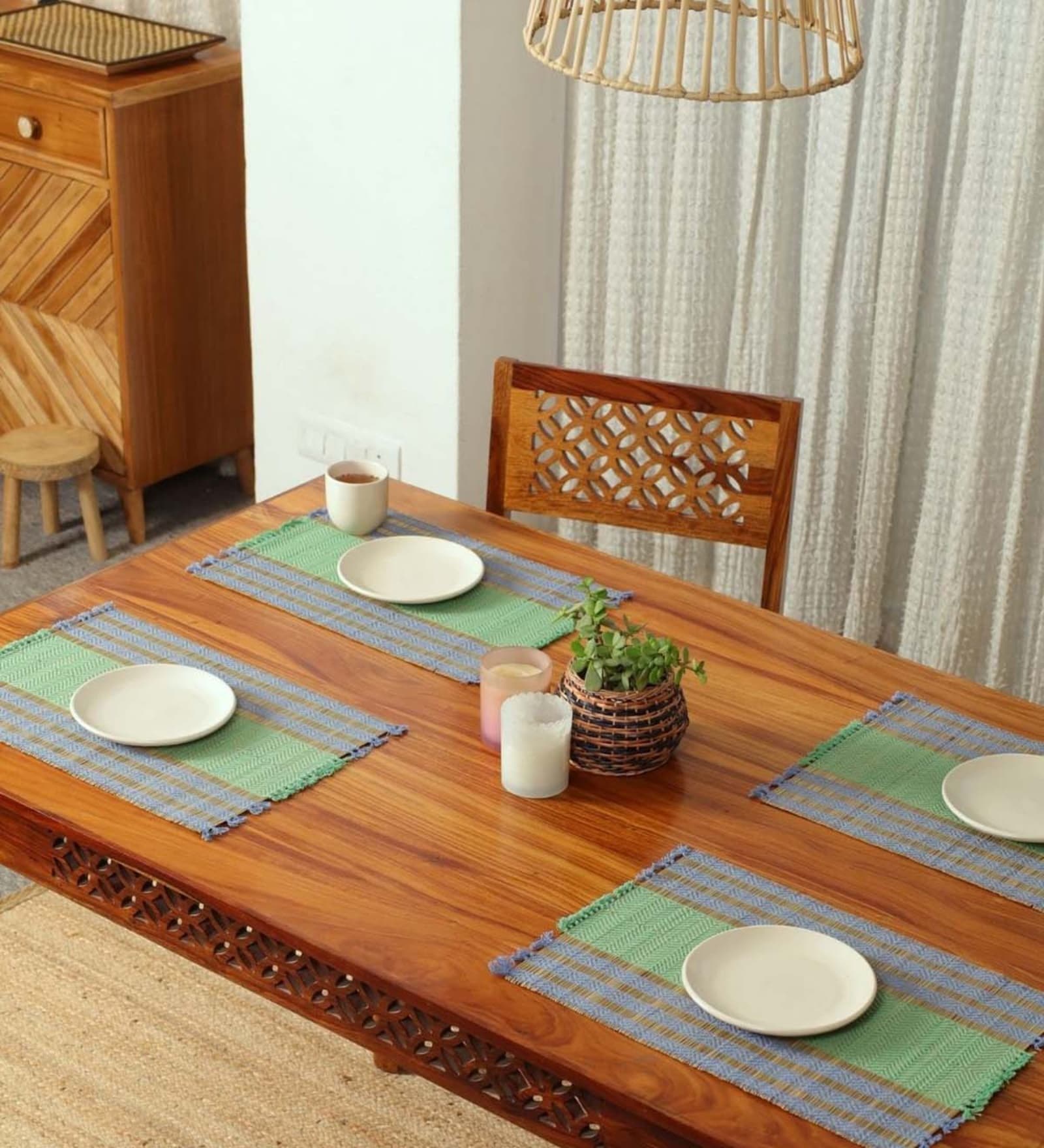 Natural Grass Handmade Heat Resistant Powder Blue & Aqua Green  4 Seater Set of 4 (12x18inches) Table Placemats
