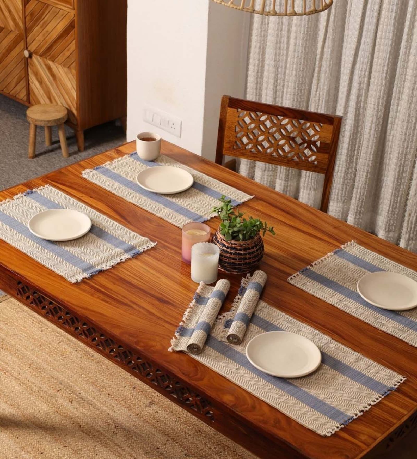 Natural Grass Handmade Heat Resistant Powder Blue & Off White 6 Seater Set of 6 (12x18inches) Table Placemats