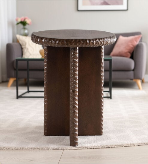 Naqsh End Table In Ribbed Finish