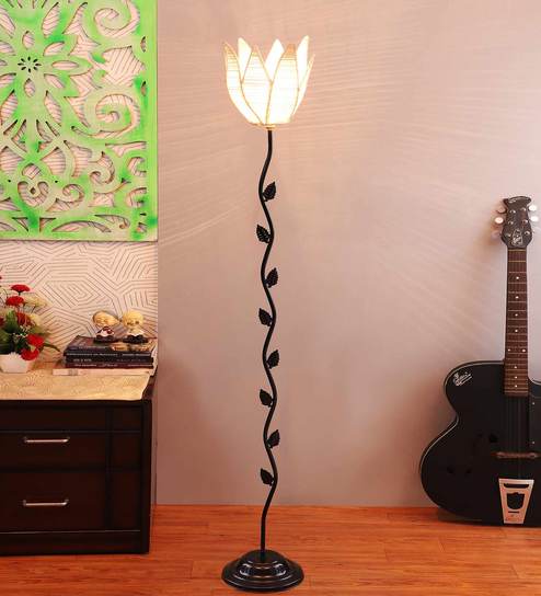 Natural Bamboo Shade Floor Lamp with Metal Base by Tu Casa