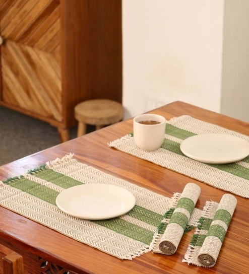 Natural Grass Handmade Heat Resistant  Olive Green & Off White 4 Seater Set of 4 (12x18inches) Table Placemats