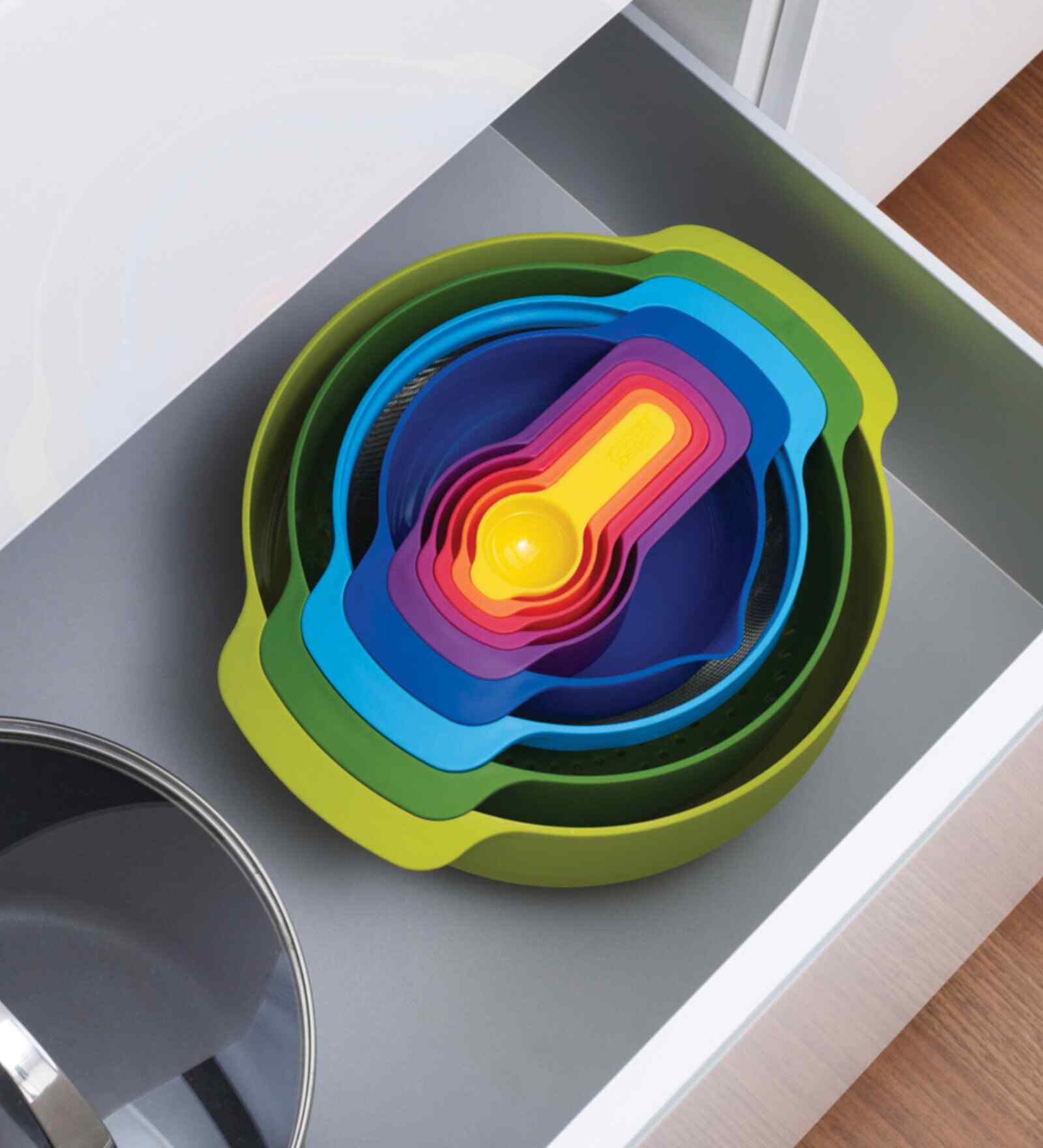 (Set Of 9) Nest Multicolour Polypropylene & Metal Mixing Bowl