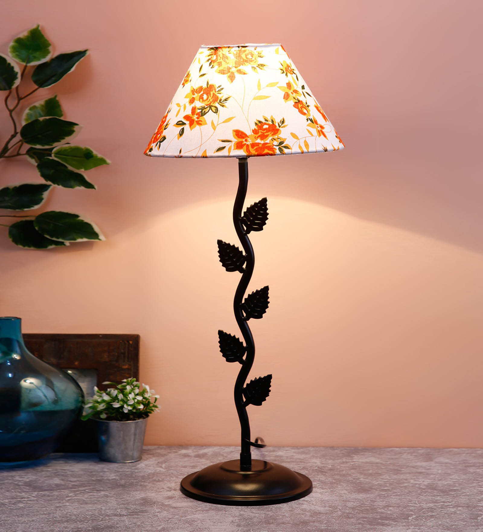 New Era  Multicolor Cotton  Leaf Table Lamp