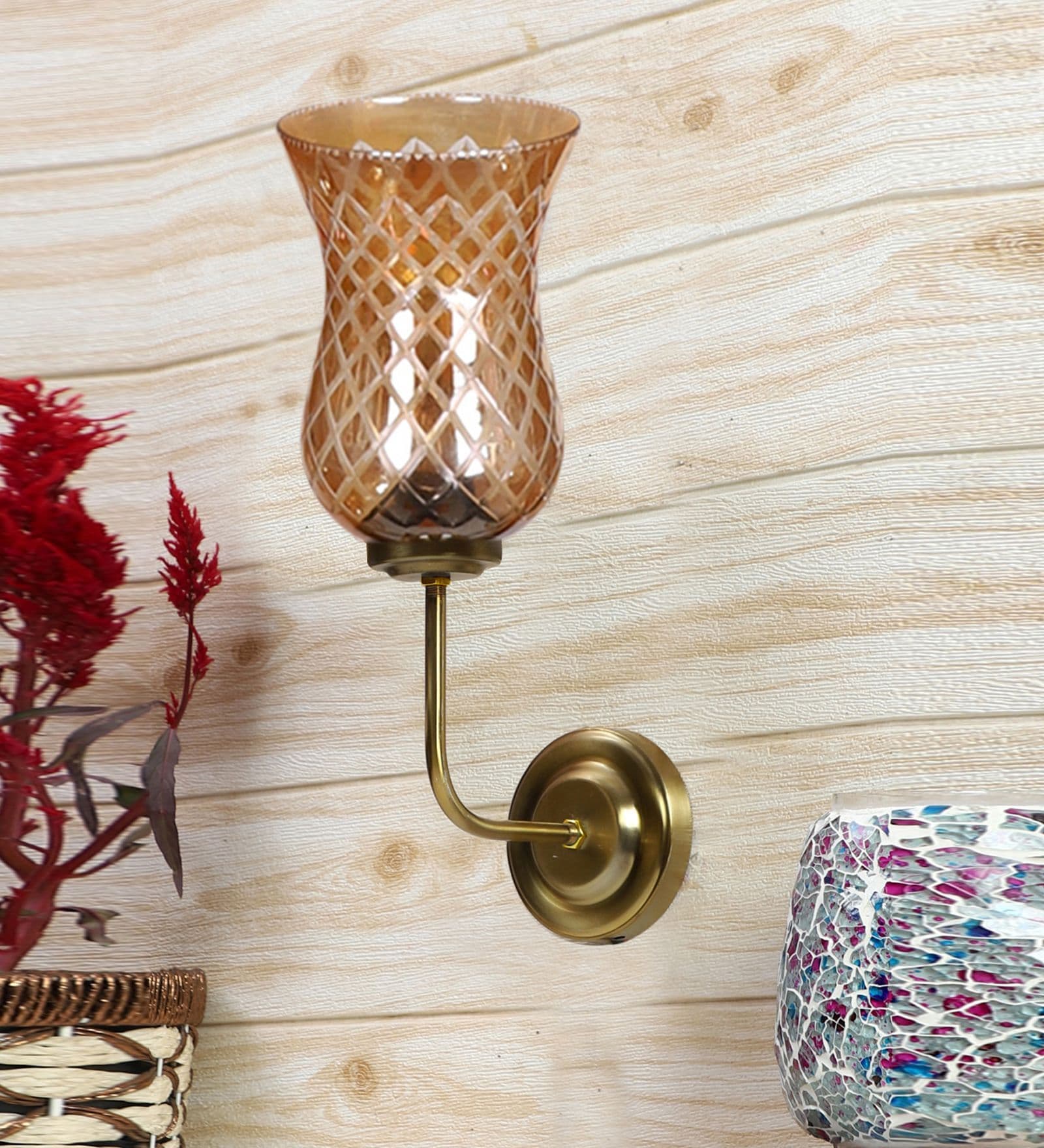Golden Metal Wall Lamp