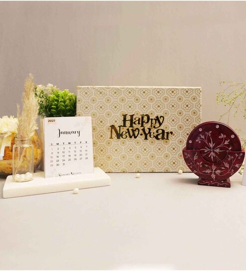 New Year Gift Hamper With 2025 Desk Calendar & Red Coasters Set