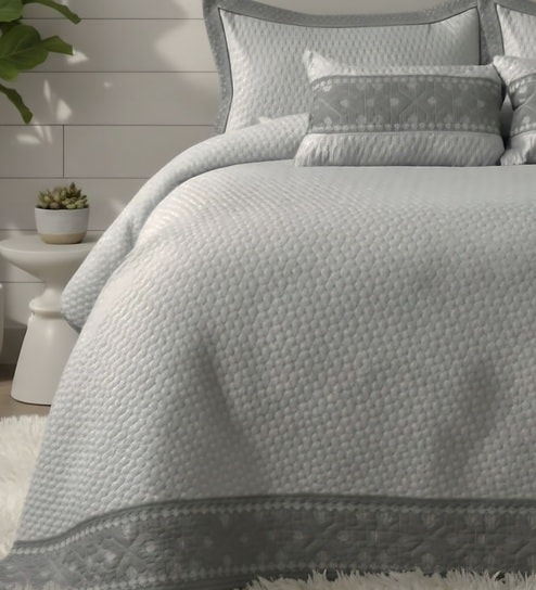 Noir 5 Pc- Quilted Bedcover With 2 Pillow Covers And 2 Cushions