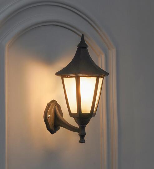 Norfolk Aluminium Outdoor Wall Light (Black)