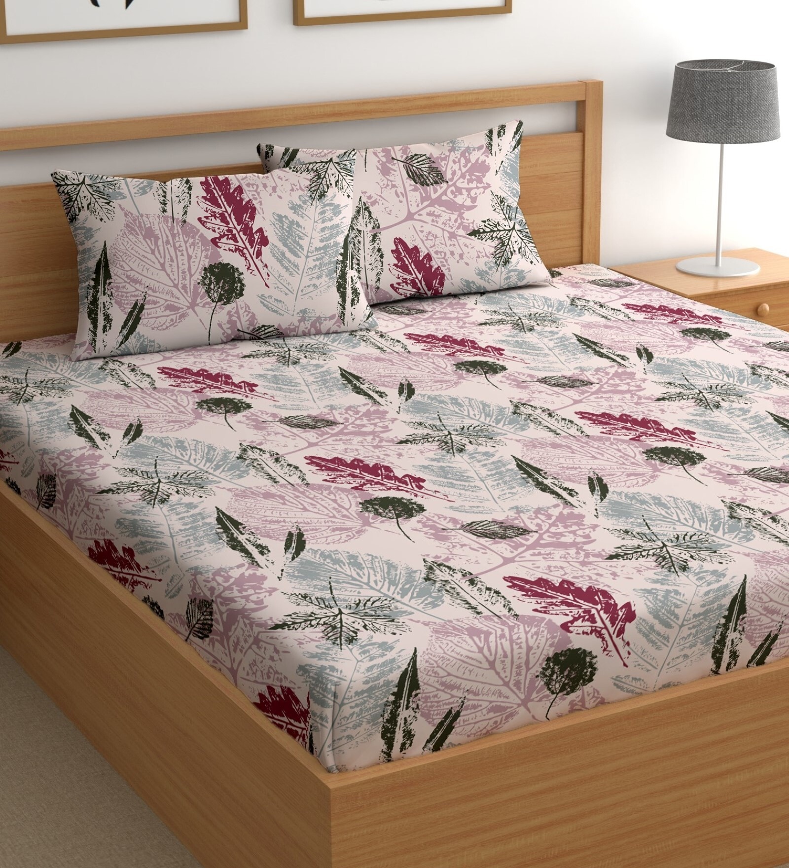 Off White 200 TC Floral Cotton Queen Double Bedsheet 2 Pillow covers