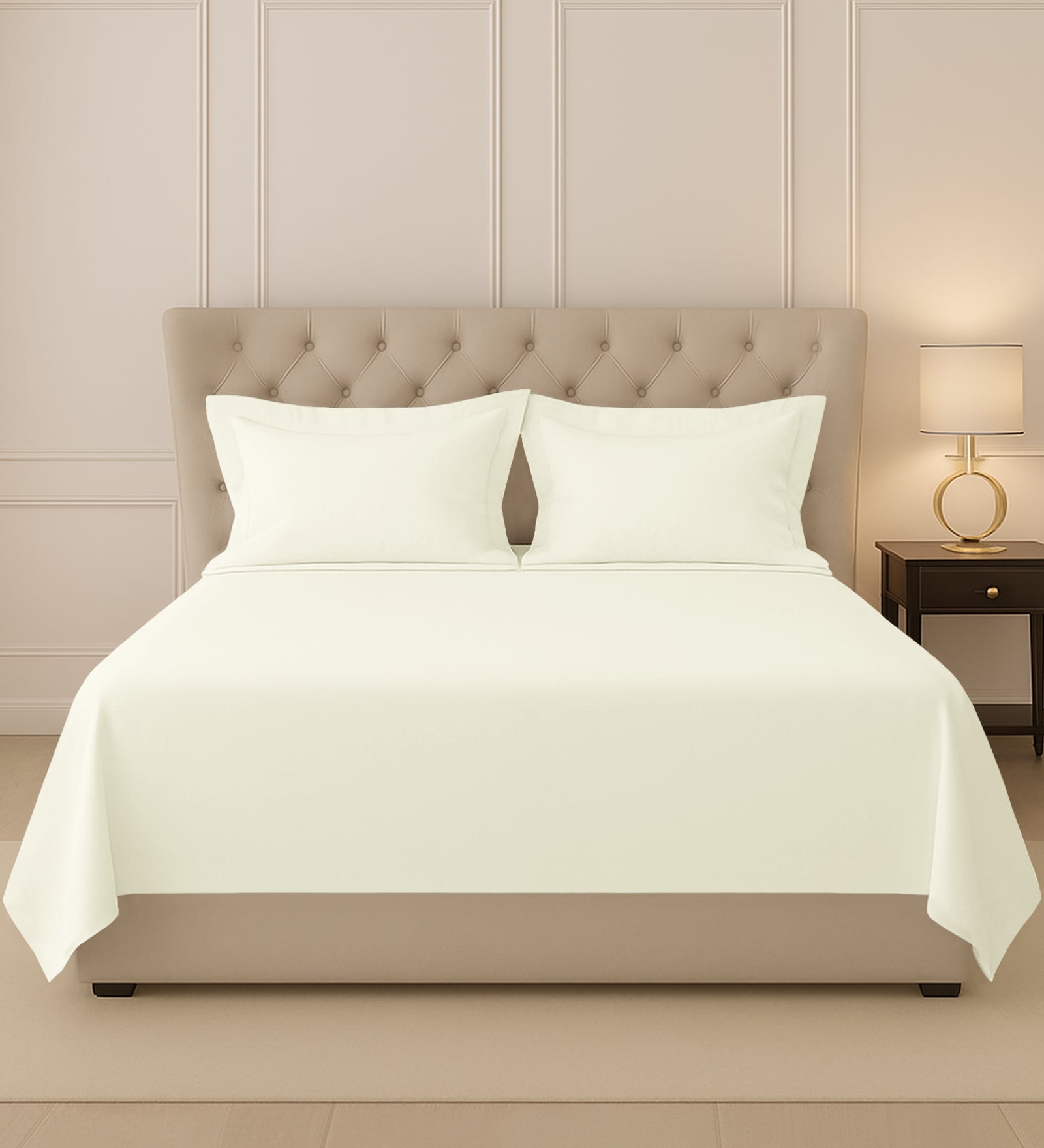 Off White Solid 400 TC Cotton King Sized Bedsheet with 2 Pillow Covers
