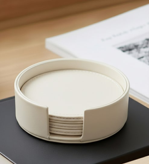 Off-White Elegant Round Coaster