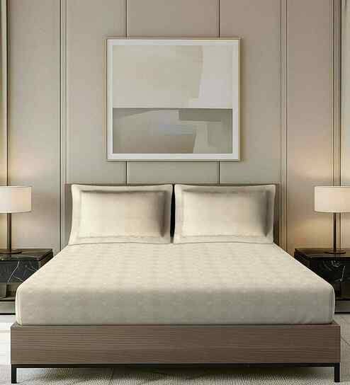 Off White Geometric Jacquard Allover Pattern 300 Tc Cotton King Double Bedsheet With 2 Pillow Covers