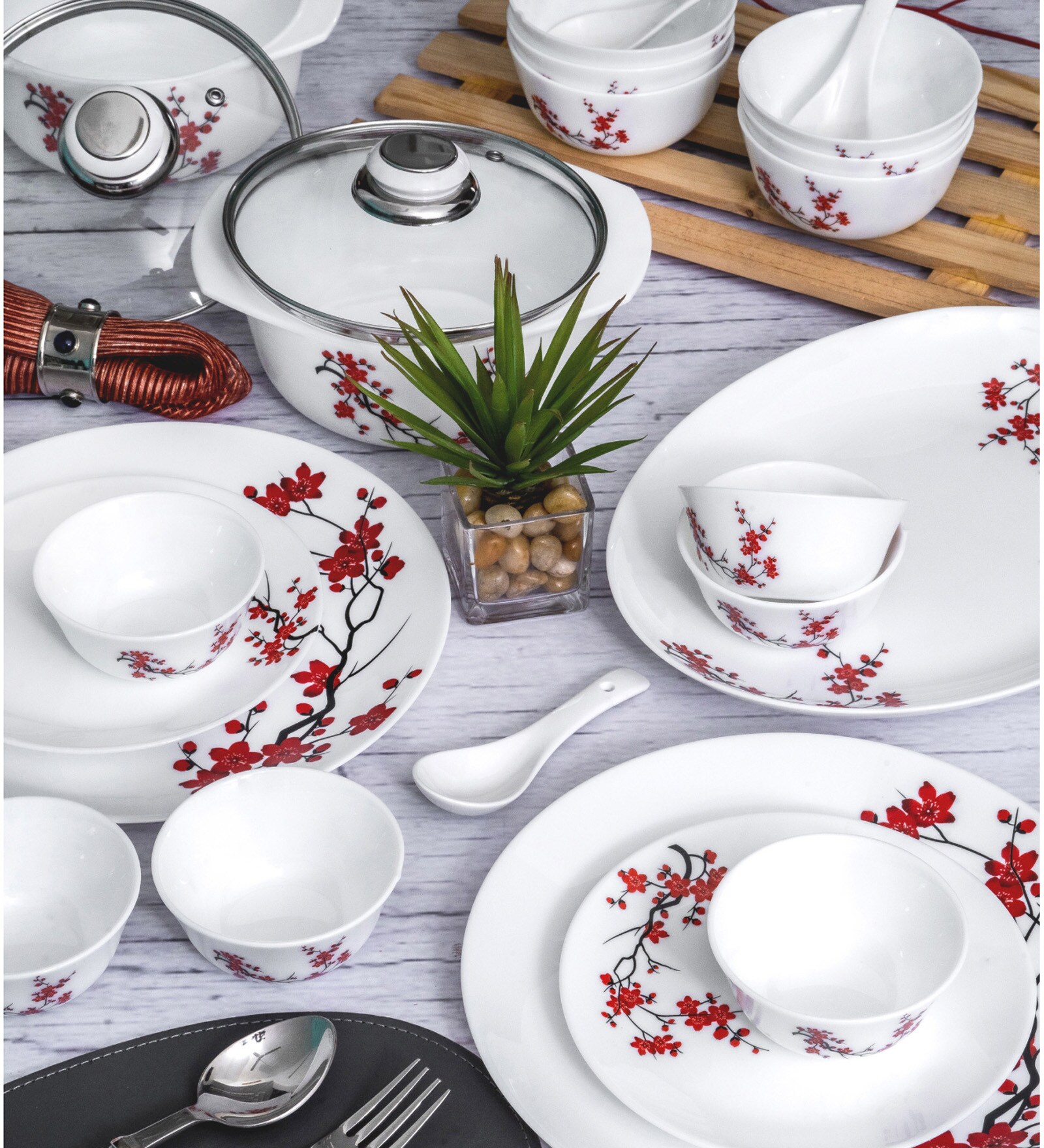 Opal 35pcs Dinner Set of 6pcs Dinner Plate, 6pcs Quarter Plate, 6pcs Veg. Bowl, 6pcs Soup Bowl, 6pcs Spoon, 2+2pcs Casserole with Lid, 1pc Oval Platter.