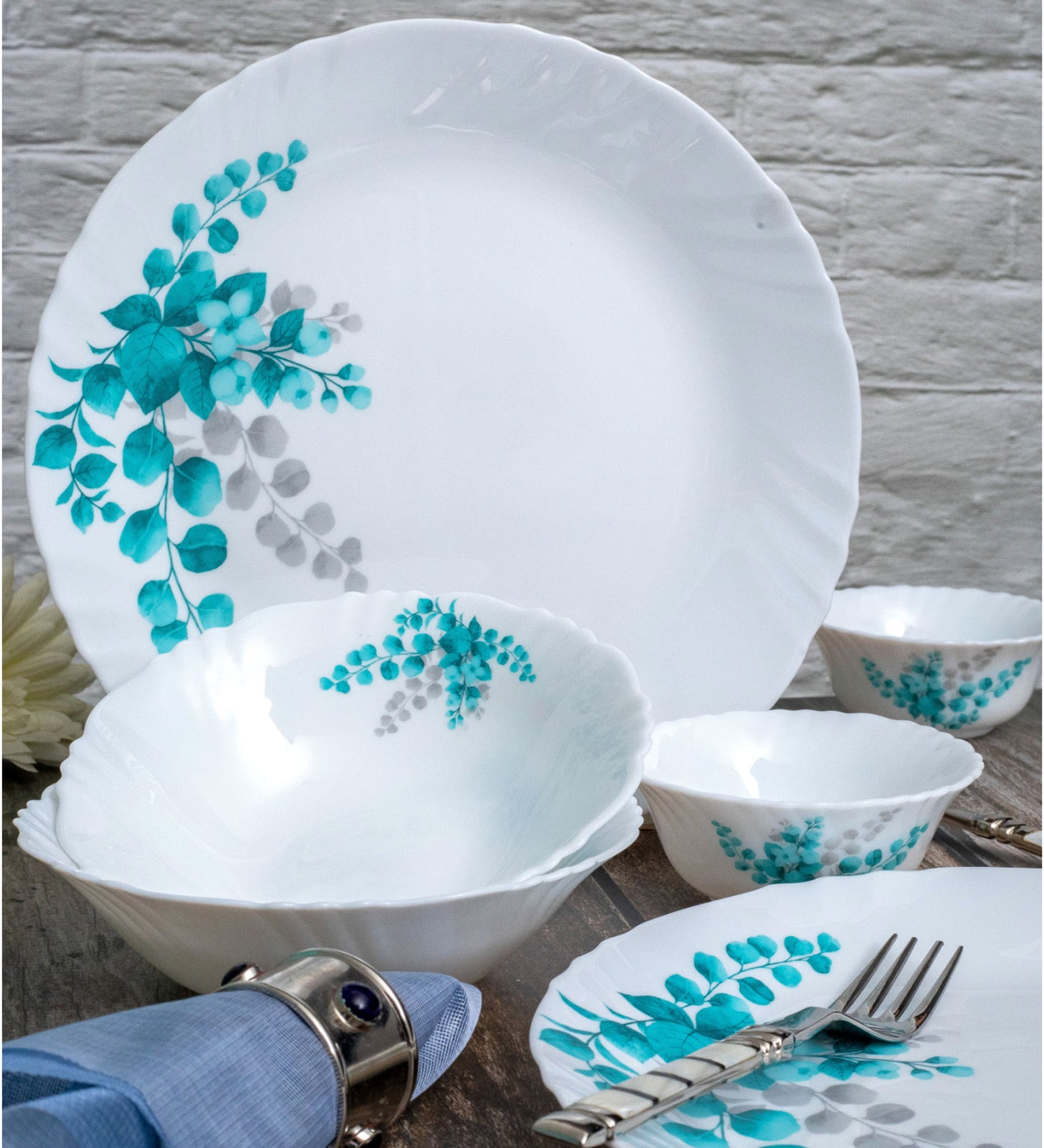 Opalware Dinner Set with Print (Set of 2pcs Dinner Plate, 2pcs Veg. Bowl & 2pcs Multipurpose Bowl)