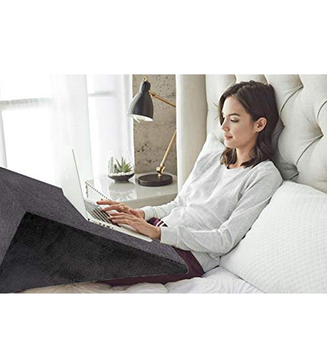 Buy Orthopaedic (17.5x11) Memory Foam Bed Wedge in Black by The White Willow Online Bed Wedges