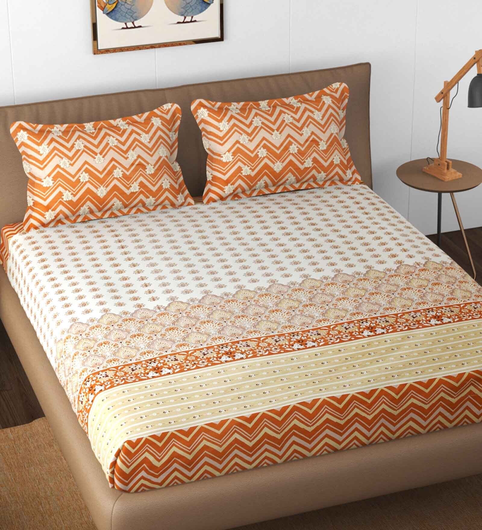 Orange Geometric 210 TC Cotton King Sized Fitted Bed Sheets with 2 Pillow Covers