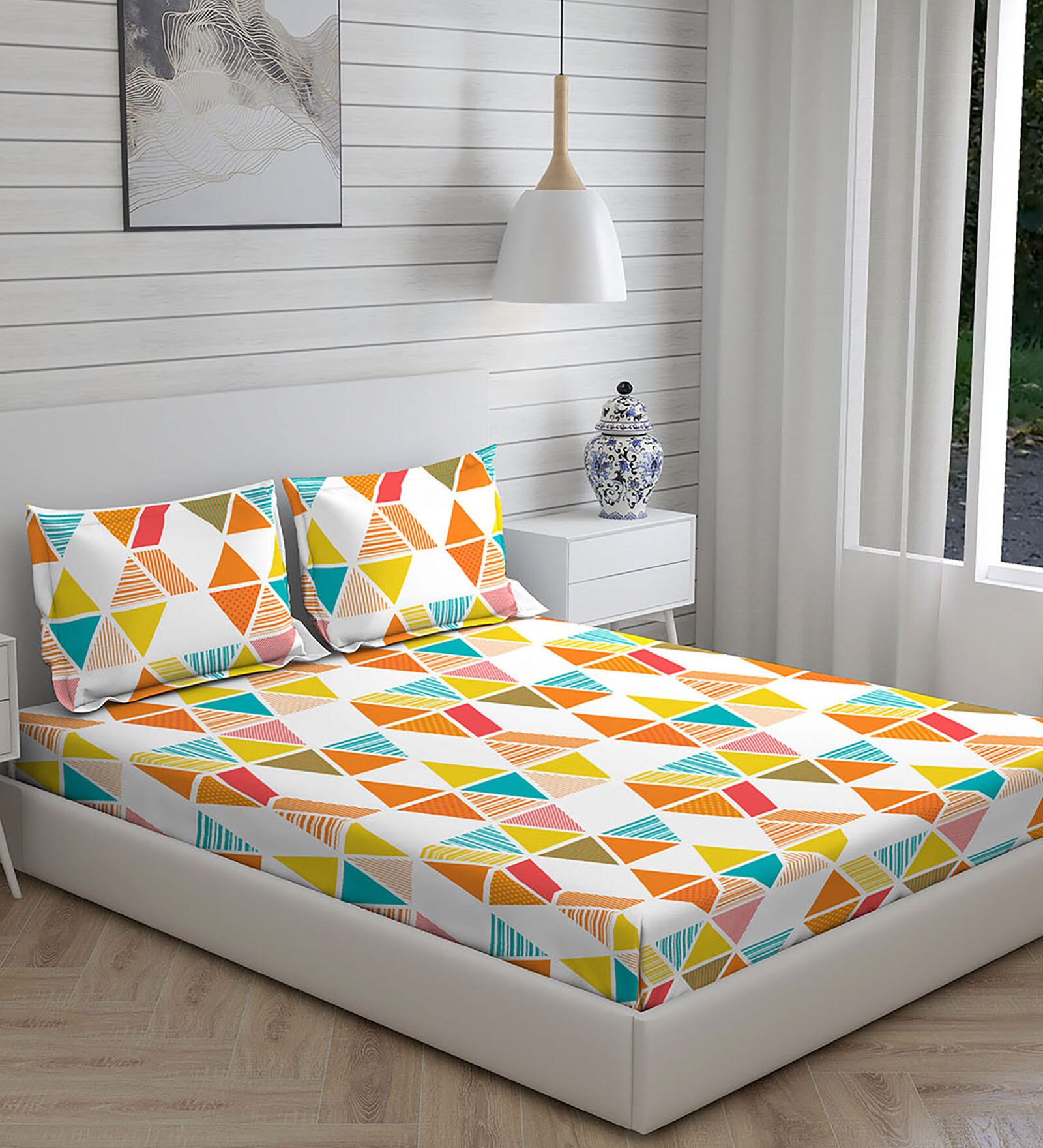 Orange Geometric 225 TC Cotton King Sized Bed Sheets with 2 Pillow Covers