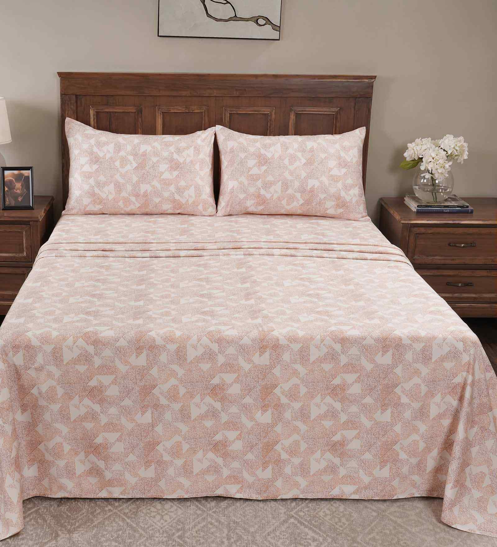 Orange Geometric Print 200 TC Cotton King Size Bed Sheet with 2 Pillow Covers Eclectic Geo Collection