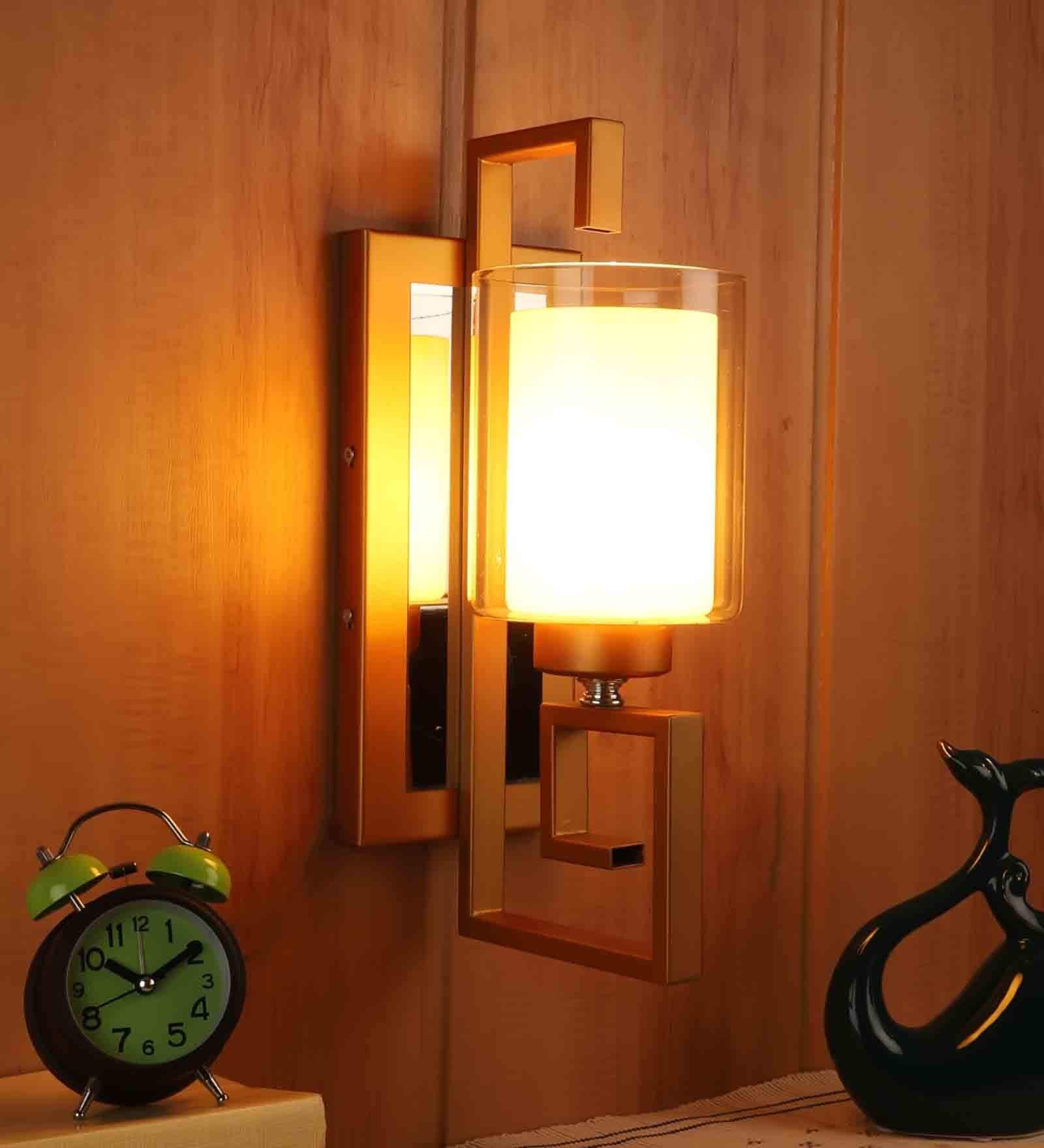 Oro Gold Metal Wall Light