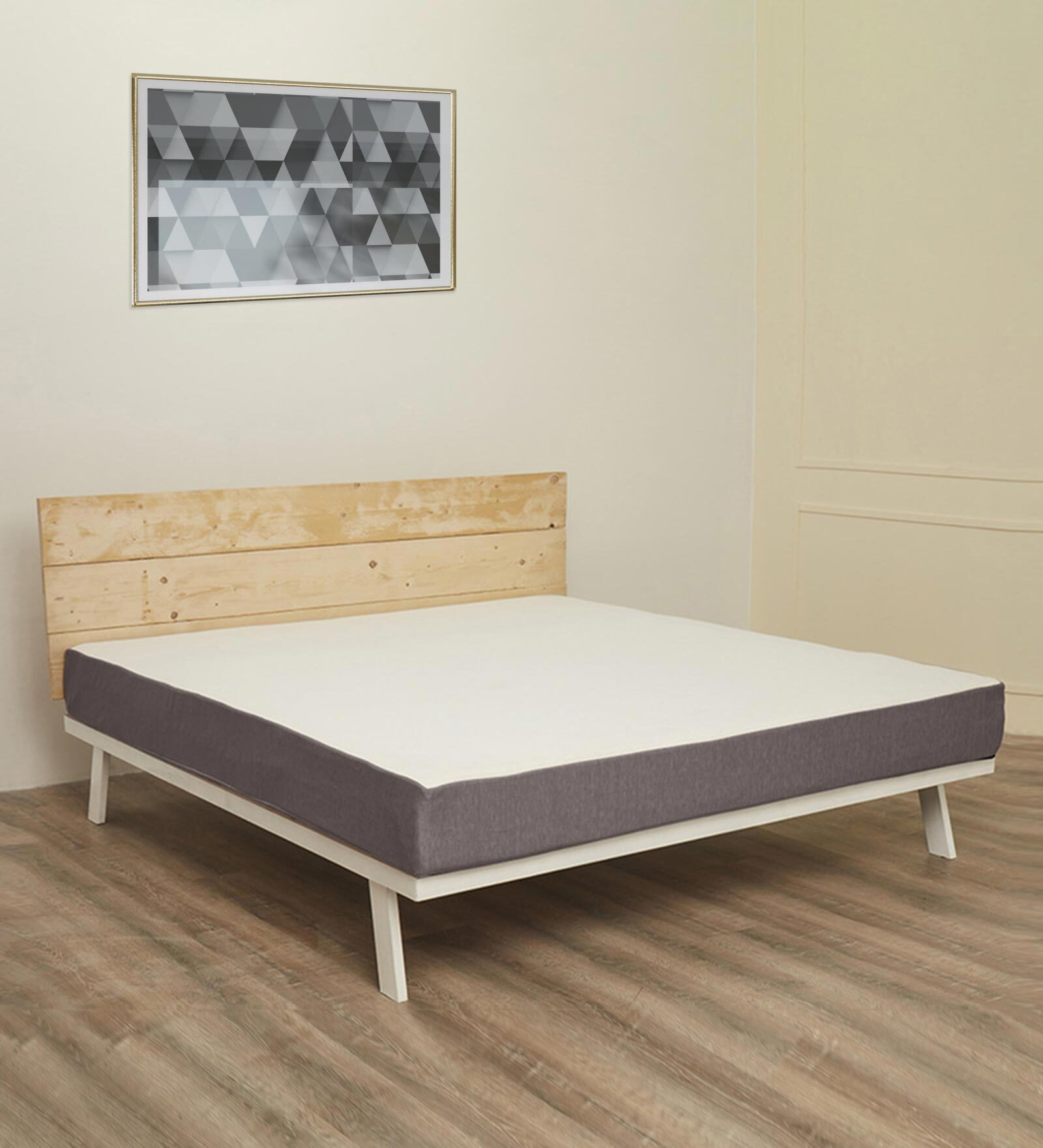 Buy Orthopaedic Memory Foam 8 Inch King Size Mattress by WakeFit at 18