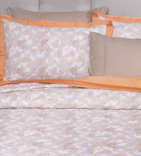 Orange Cotton Polyester Geometric Print 121 GSM Double Bed Quilt
