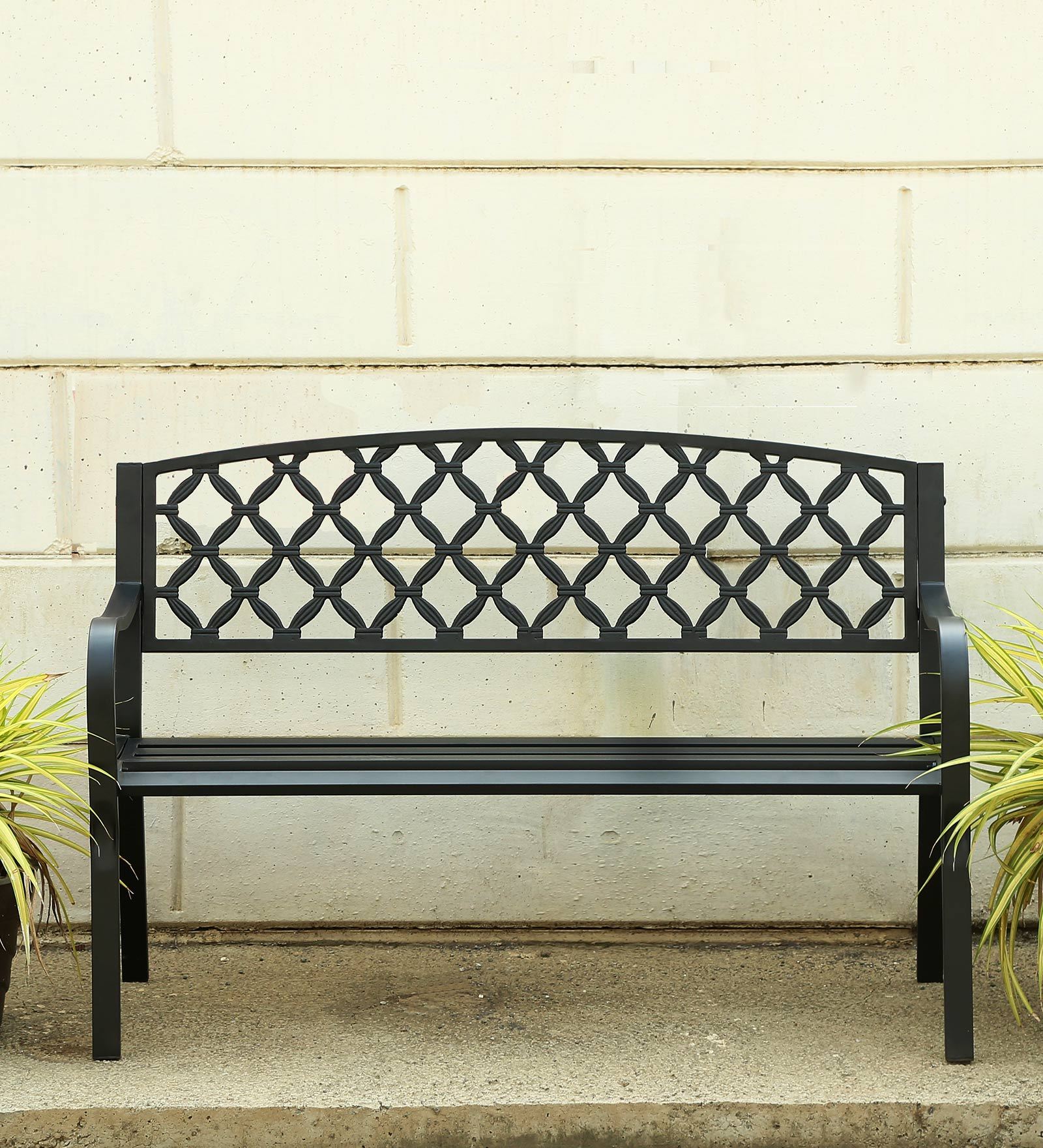 Outdoor Bench in Powder Coated Mild Steel Outdoor Bench in Powder Coated Mild Steel