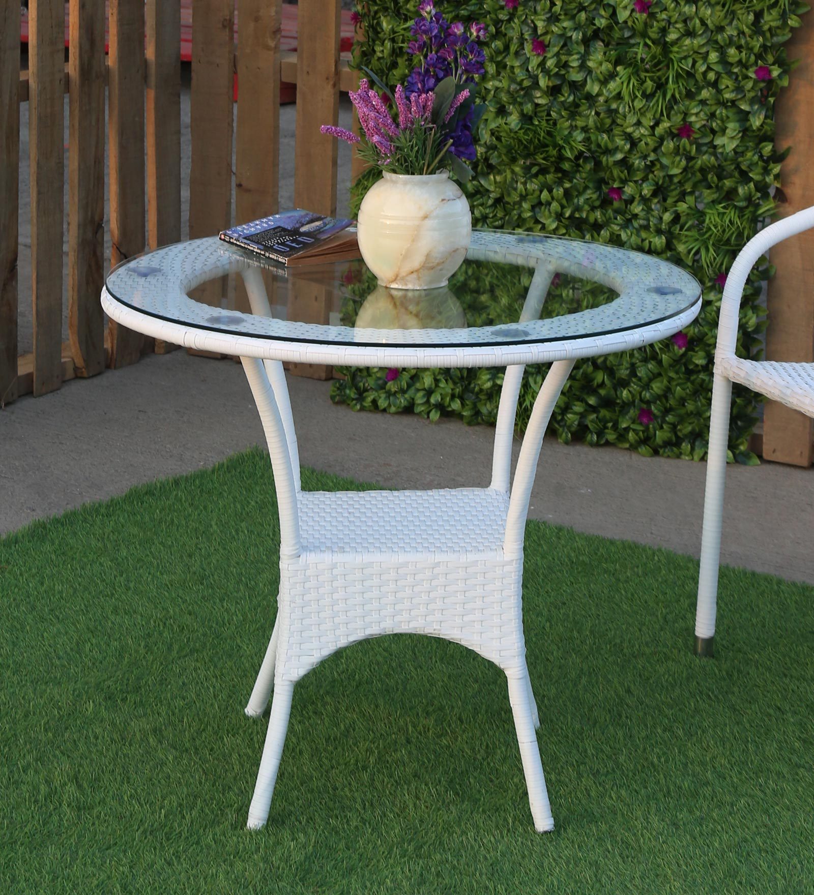 Wicker Outdoor Coffee Table in White Colour Wicker Outdoor Coffee Table in White Colour