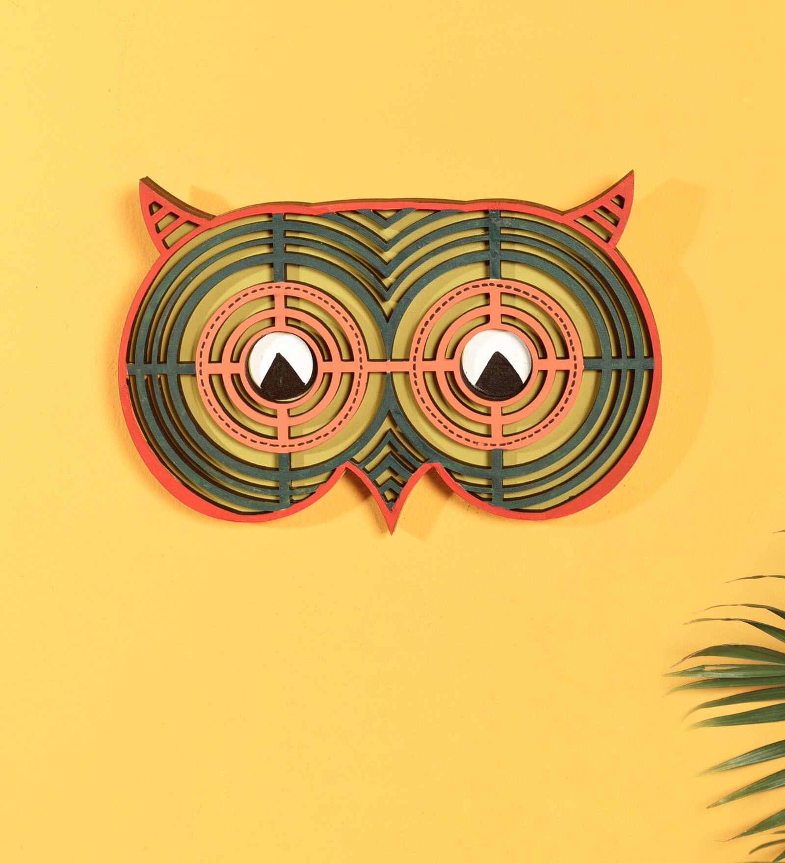 Buy Owl'S Eye Veronna Wall Decor Mask at 32 OFF by Aakriti art