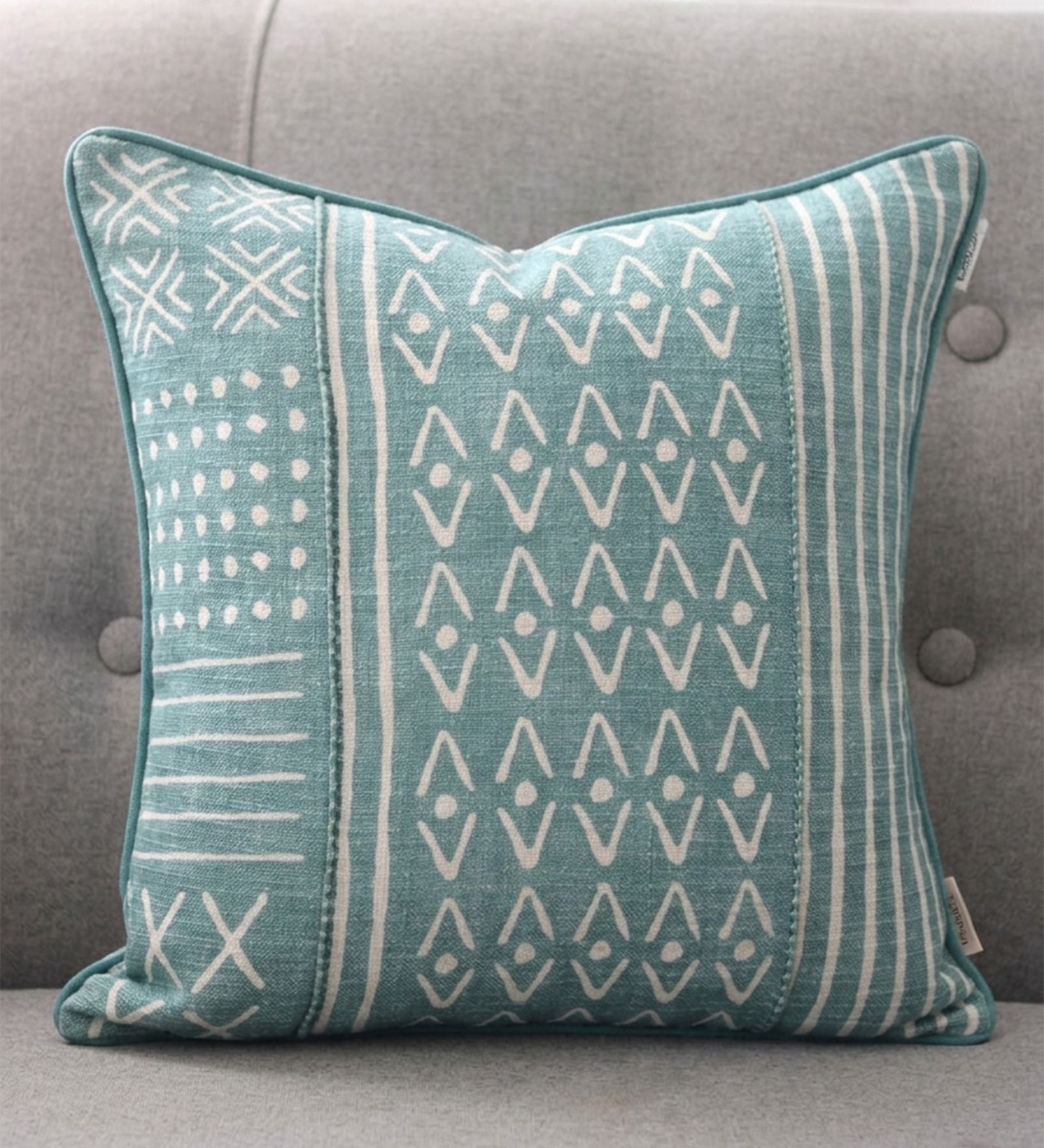 Pack Of 1 Geometric Tribal Print Throw Cushion Covers (18x18)