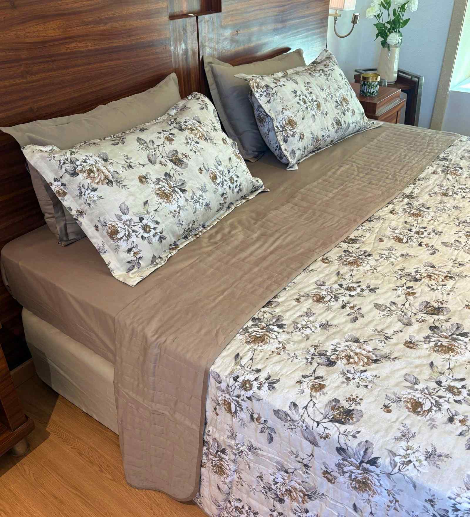 Brown 100% Cotton Floral 250 GSM Double Bed AC Comforter