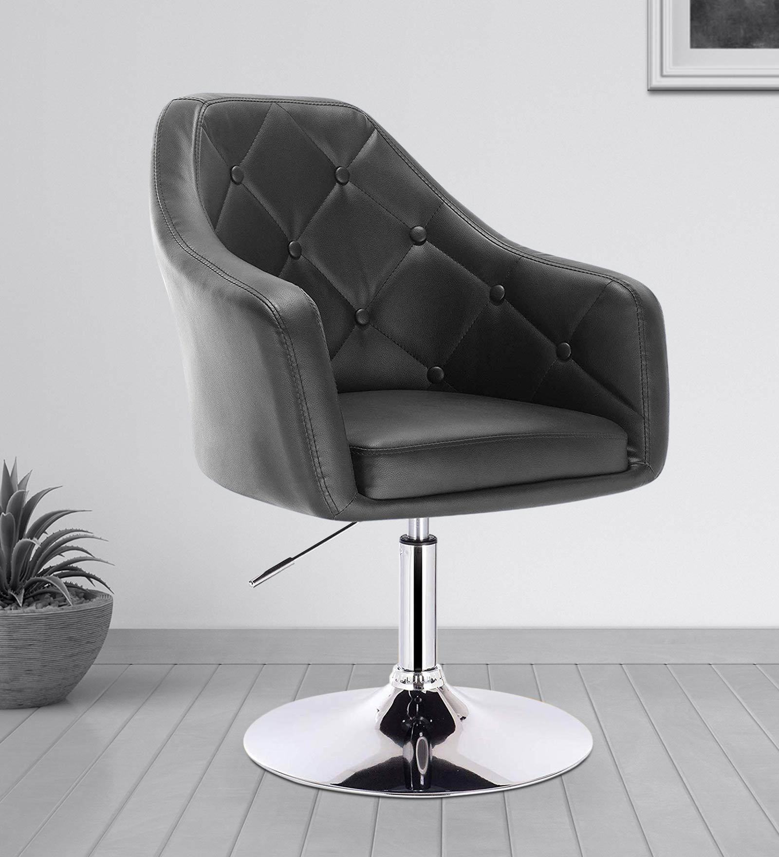 Pario Lounge Chair in Black Colour
