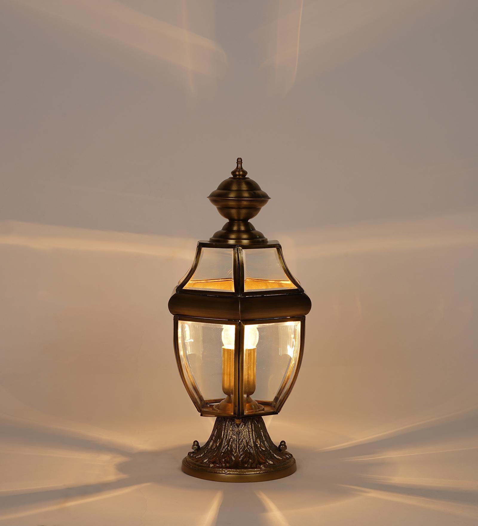 Parish Metal Outdoor Wall Light (Antique Brass)