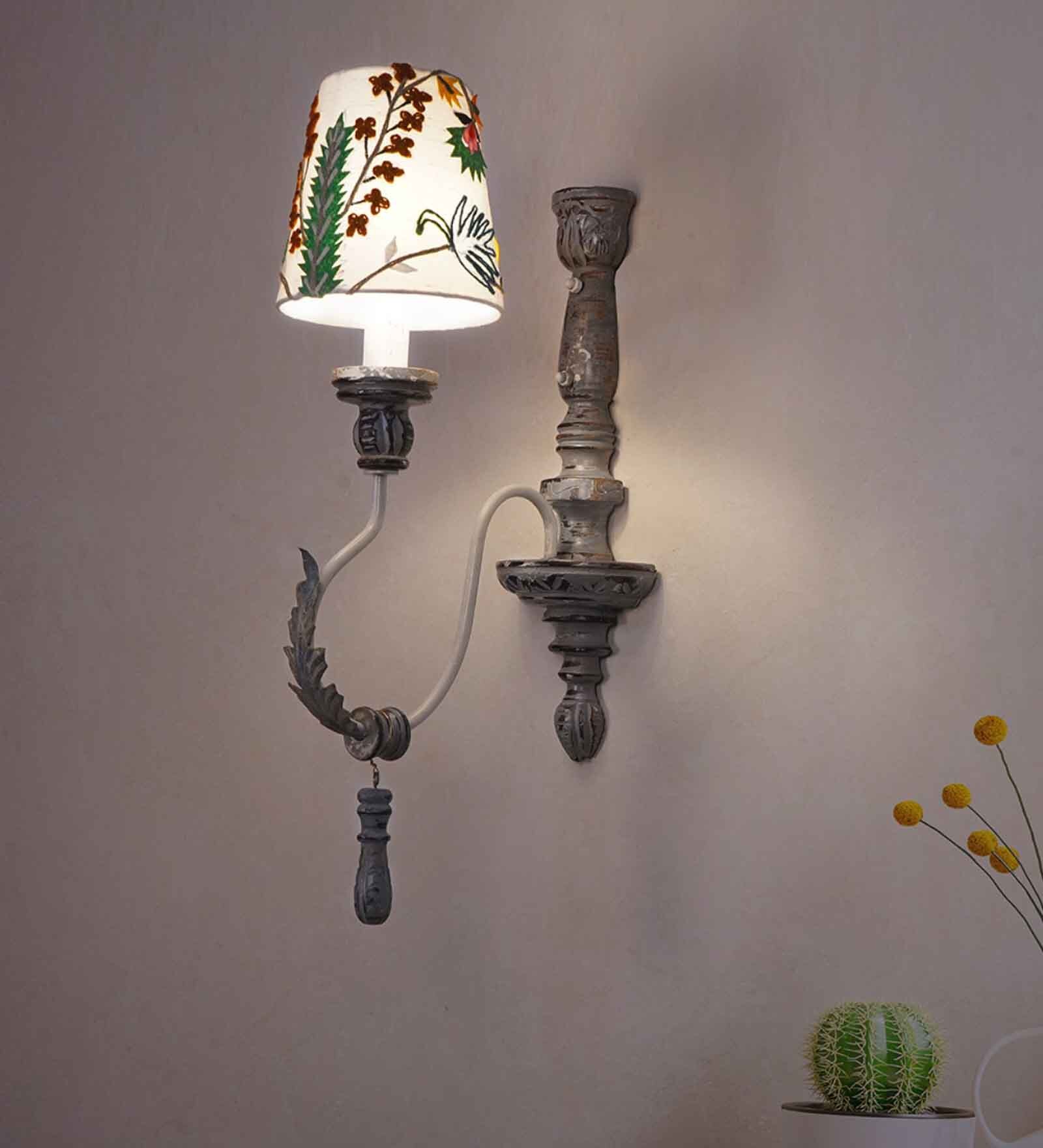 Parisian Wooden Novelty Wall Light (Distressed Grey)