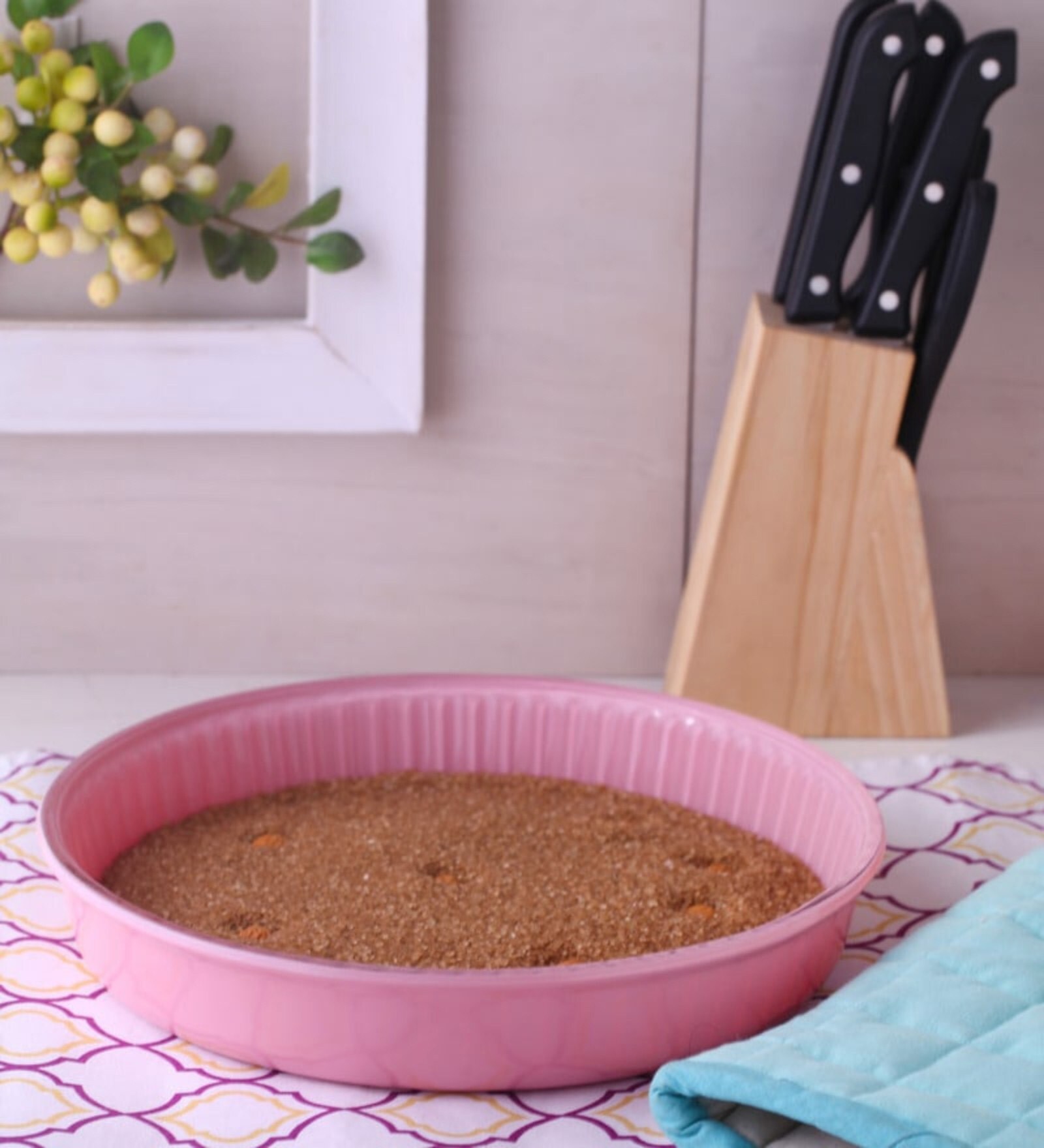 Ovenware Round Light Pink Glass Baking Tray