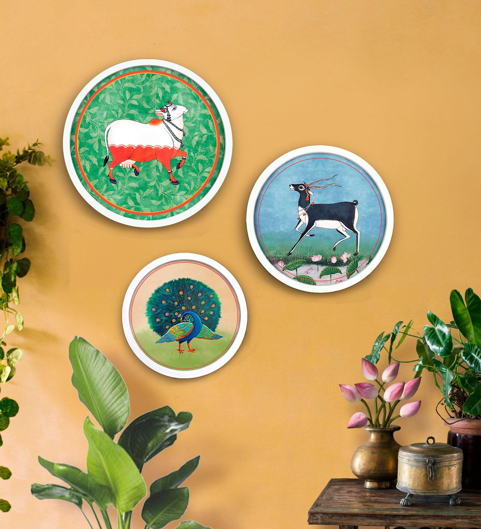 Pashu Panchi Multicolor Canvas Framed Wall Plates (Set of 3)